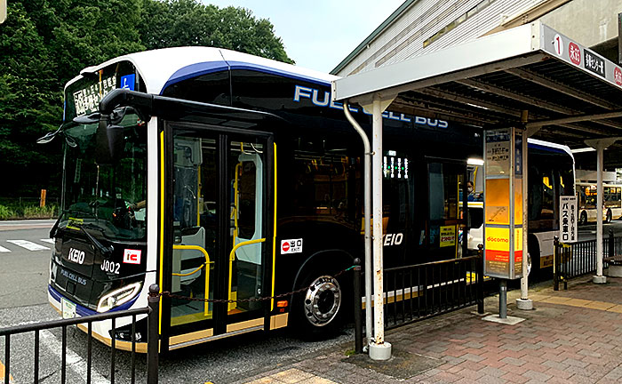京王燃料電池バス